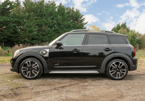 32A + 34A. mini countryman side